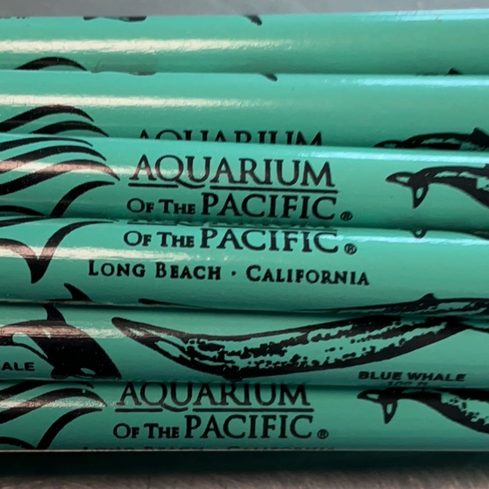 NEW, Aquarium of the Pacific, Long Beach set of 20 pencils.